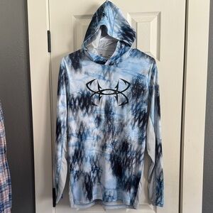Men’s size small Under Armour fishing sun protection hoodie.